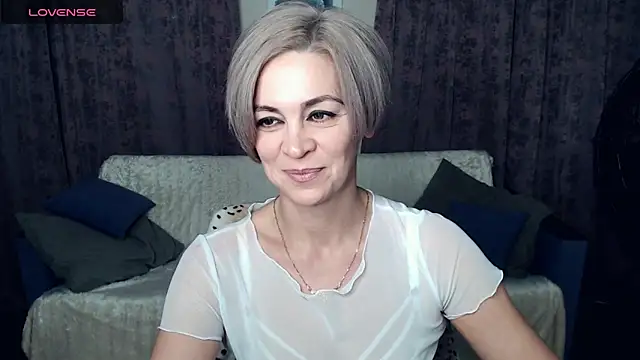 Blonde lola444 online show from 12-17-24, 07:37