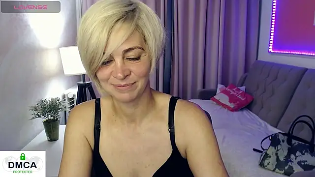 Blonde lola444 online show from 06-29-26, 07:35