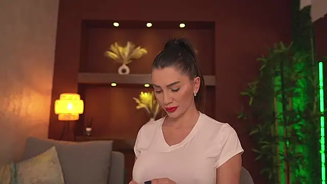 JustinneJade online show from 03-22-25, 06:11