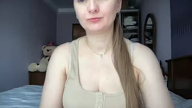 Snapshot of Viola_sweet chatting on 07-01-26, 03:18 Viola sweet online show from 07-01-26, 03:18
