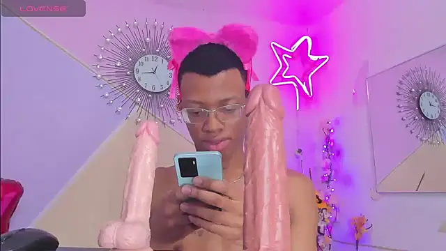 Tiffany Valentine15 online show from 11-04-25, 06:44