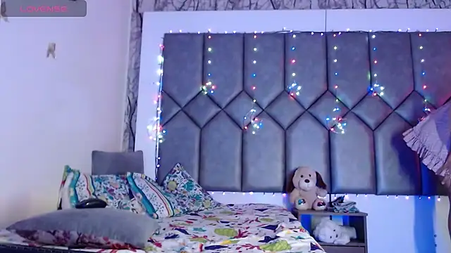 Tiffany Valentine15 online show from 01-14-26, 03:04