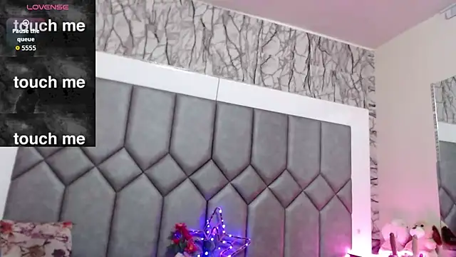 Tiffany Valentine15 online show from 12-16-25, 01:59