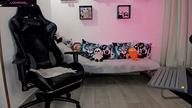 Biancastrongg online show from 04-09-26, 06:19