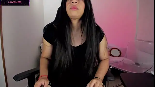 Biancastrongg online show from 11-26-25, 02:33