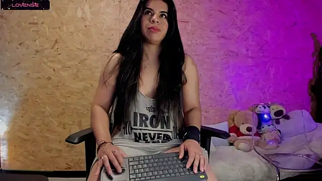 Biancastrongg online show from 03-04-25, 02:27