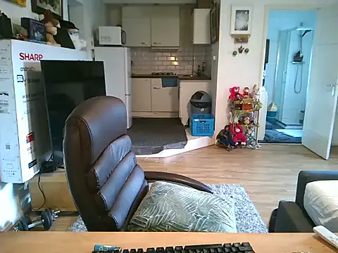 mihaimichael online show from 11-22-25, 01:54