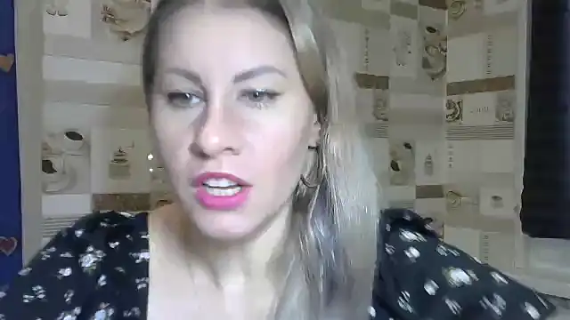 Snapshot of TherestlessKitty chatting on 09-09-25, 06:12 TherestlessKitty online show from 09-09-25, 06:12