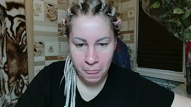TherestlessKitty online show from 05-09-26, 09:40