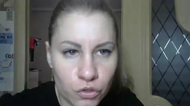 Snapshot of TherestlessKitty chatting on 03-06-25, 09:58 TherestlessKitty online show from 03-06-25, 09:58
