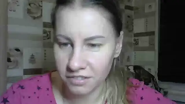 Snapshot of TherestlessKitty chatting on 10-24-25, 10:20 TherestlessKitty online show from 10-24-25, 10:20