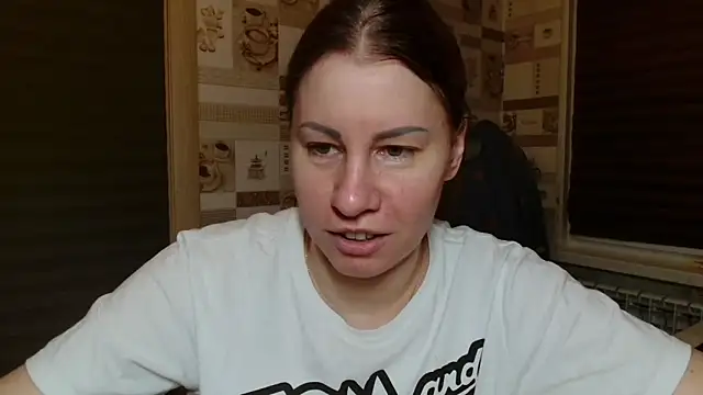 TherestlessKitty online show from 04-05-26, 10:16