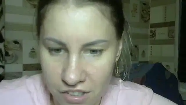 Snapshot of TherestlessKitty chatting on 10-08-25, 10:21 TherestlessKitty online show from 10-08-25, 10:21