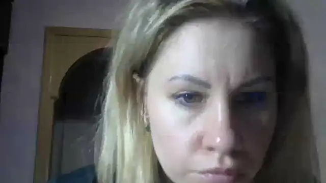 Snapshot of TherestlessKitty chatting on 02-03-25, 08:13 TherestlessKitty online show from 02-03-25, 08:13