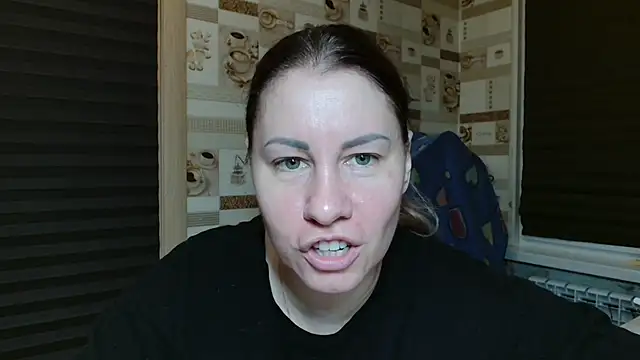 TherestlessKitty online show from 04-04-26, 10:16