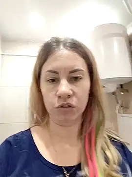 TherestlessKitty online show from 10-27-25, 11:05