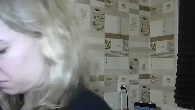 Snapshot of TherestlessKitty chatting on 03-12-25, 08:41 TherestlessKitty online show from 03-12-25, 08:41