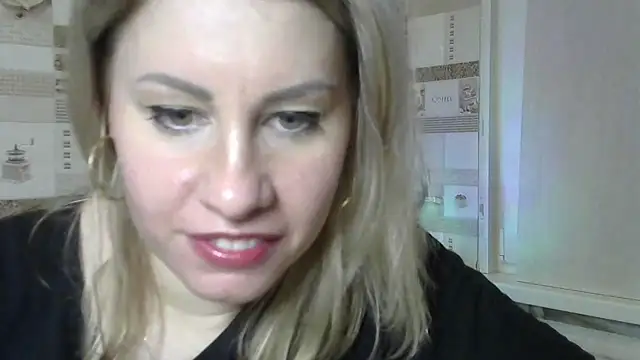 Snapshot of TherestlessKitty chatting on 01-04-25, 09:21 TherestlessKitty online show from 01-04-25, 09:21