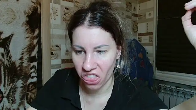 TherestlessKitty online show from 03-18-26, 10:21