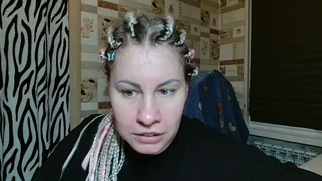 TherestlessKitty online show from 05-05-26, 10:13