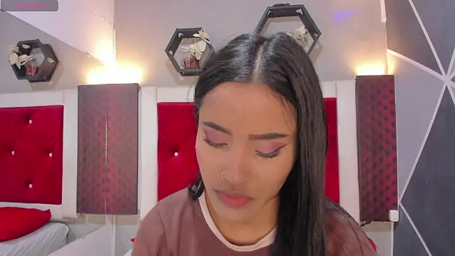 Karoll014 online show from 03-06-26, 12:11