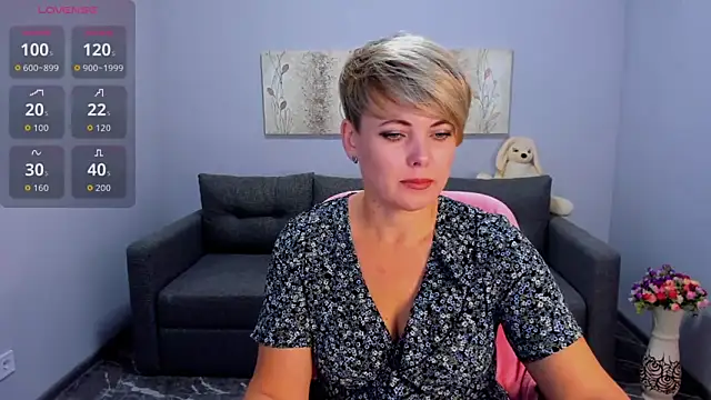 Snapshot of Julia_Wilsone chatting on 10-01-25, 05:45 Julia Wilsone online show from 10-01-25, 05:45