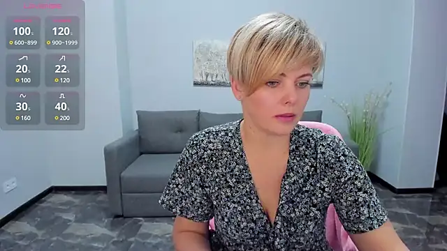 Snapshot of Julia_Wilsone chatting on 02-05-25, 12:49 Julia Wilsone online show from 02-05-25, 12:49