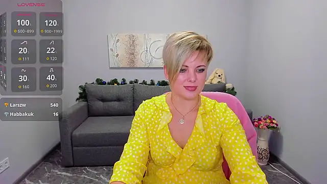 Julia Wilsone online show from 01-05-26, 05:27