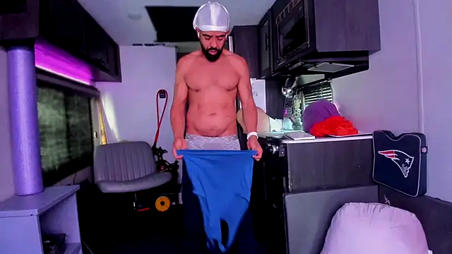 DirtyDrizzy online show from 02-08-26, 05:32