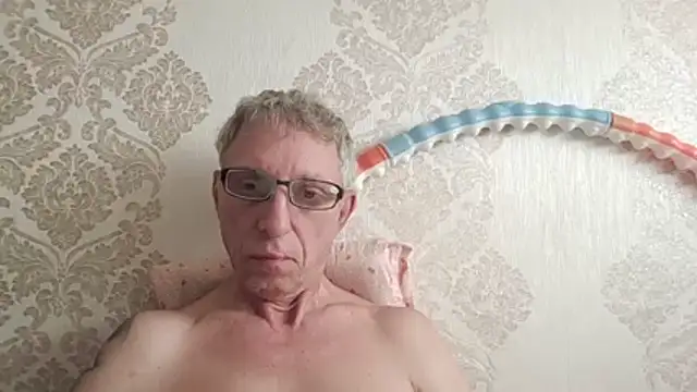BobbyXRoyal online show from 07-10-26, 09:42
