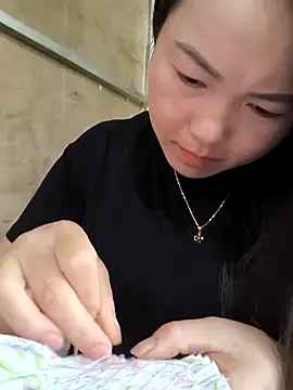 Sweetlove 77 online show from 10-27-25, 12:11