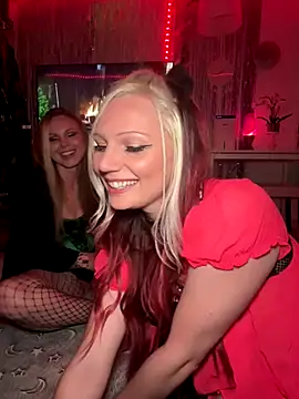 avacrush online show from 12-21-25, 05:42