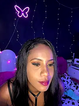 Snapshot of AlisonHoot69 chatting on 10-16-25, 10:12 AlisonHoot69 online show from 10-16-25, 10:12