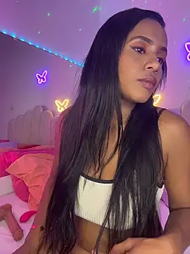 AlisonHoot69 online show from 05-18-26, 04:51