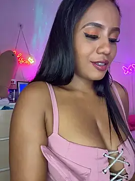 AlisonHoot69 online show from 05-26-26, 11:03