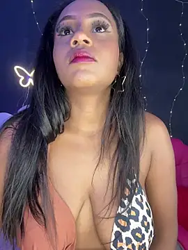 Snapshot of AlisonHoot69 chatting on 10-11-25, 02:45 AlisonHoot69 online show from 10-11-25, 02:45