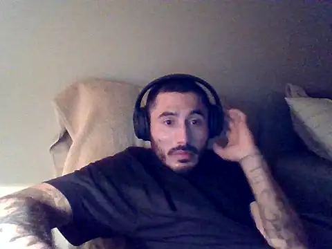 Snapshot of tengocanicas chatting on 11-14-25, 04:49 tengocanicas online show from 11-14-25, 04:49