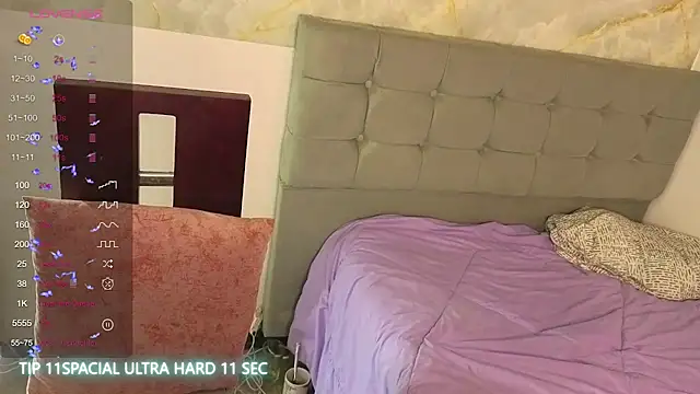 Cristal v 1 online show from 07-15-26, 03:35