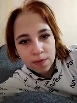 Gussie Bridie online show from 10-28-25, 04:24