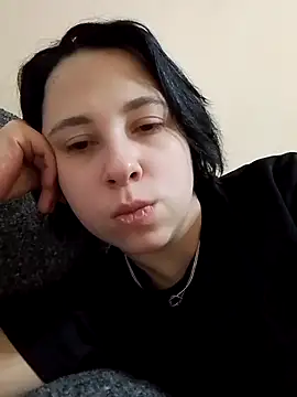 Gussie Bridie online show from 10-12-25, 06:04