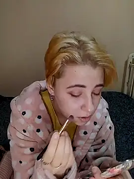 Gussie Bridie online show from 02-15-26, 08:24