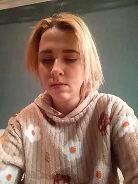 Gussie Bridie online show from 03-03-25, 02:17