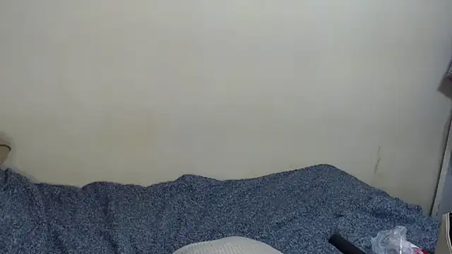 Gussie Bridie online show from 12-15-25, 06:19