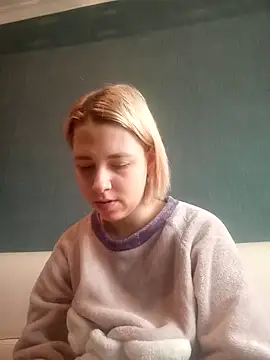 Gussie Bridie online show from 02-26-25, 02:38