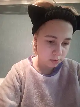 Gussie Bridie online show from 03-01-25, 02:23