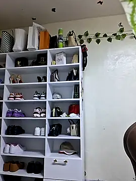 jeyberrie online show from 04-18-26, 02:08