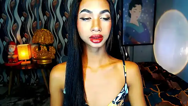 Snapshot of PrettyLatiina chatting on 01-07-25, 05:09 PrettyLatiina online show from 01-07-25, 05:09