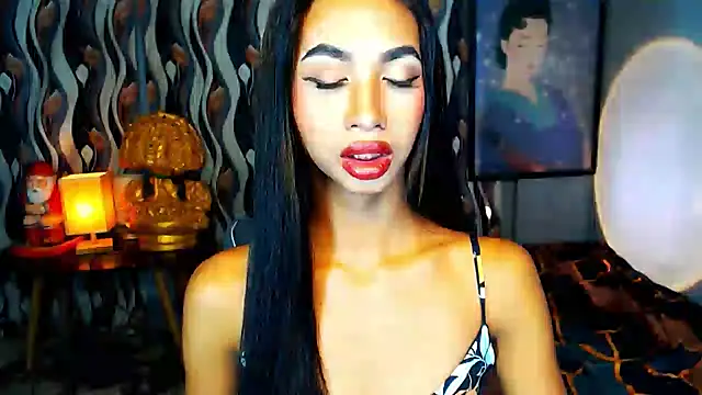 Snapshot of PrettyLatiina chatting on 12-08-24, 07:00 PrettyLatiina online show from 12-08-24, 07:00