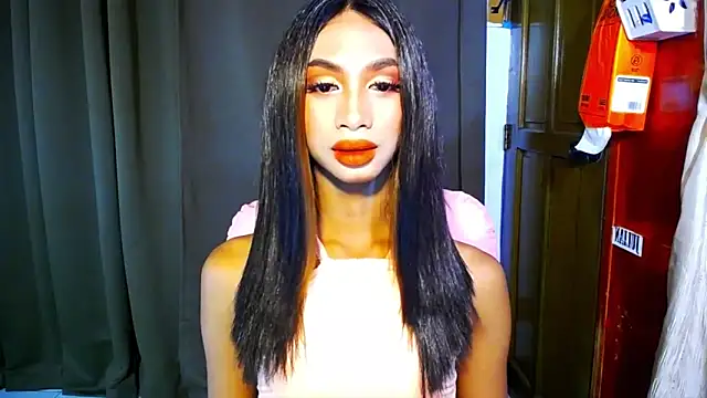 PrettyLatiina online show from 11-02-25, 06:07