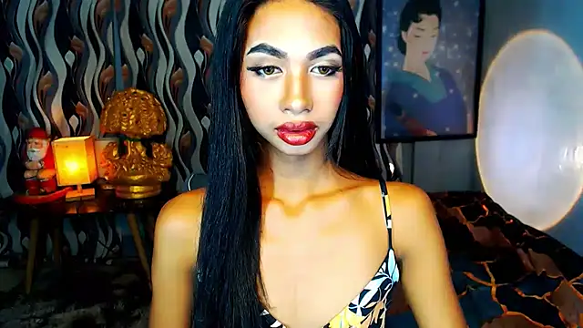 Snapshot of PrettyLatiina chatting on 12-04-24, 06:44 PrettyLatiina online show from 12-04-24, 06:44